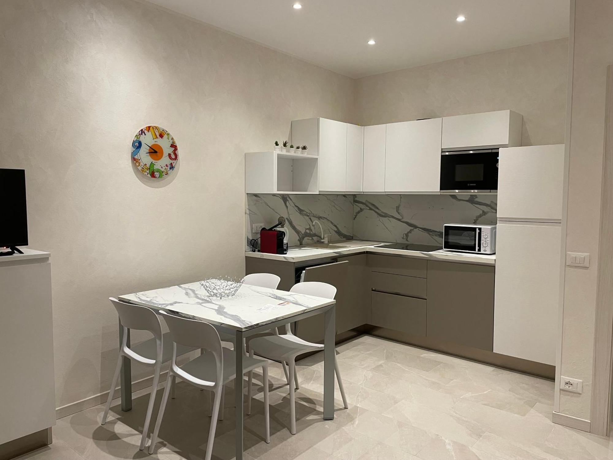 Flower Apartments Бардолино Экстерьер фото